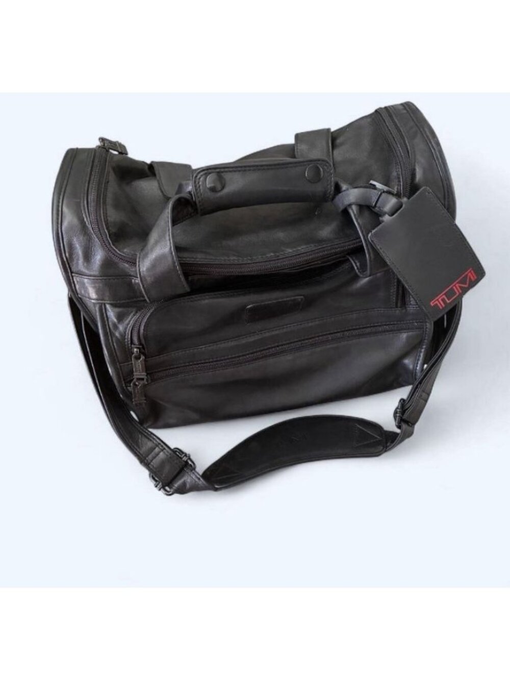 Tumi RARE alpha Square Small Weekender Duffel Black Leather Shoulder Strap Bag